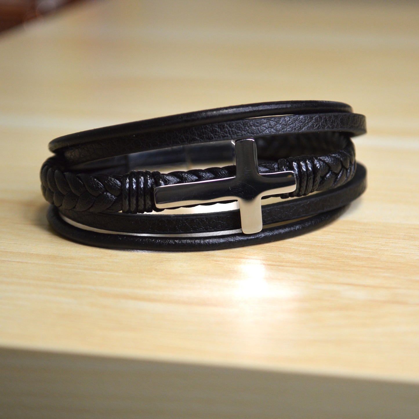 "Titan's Gaze" leather bracelet